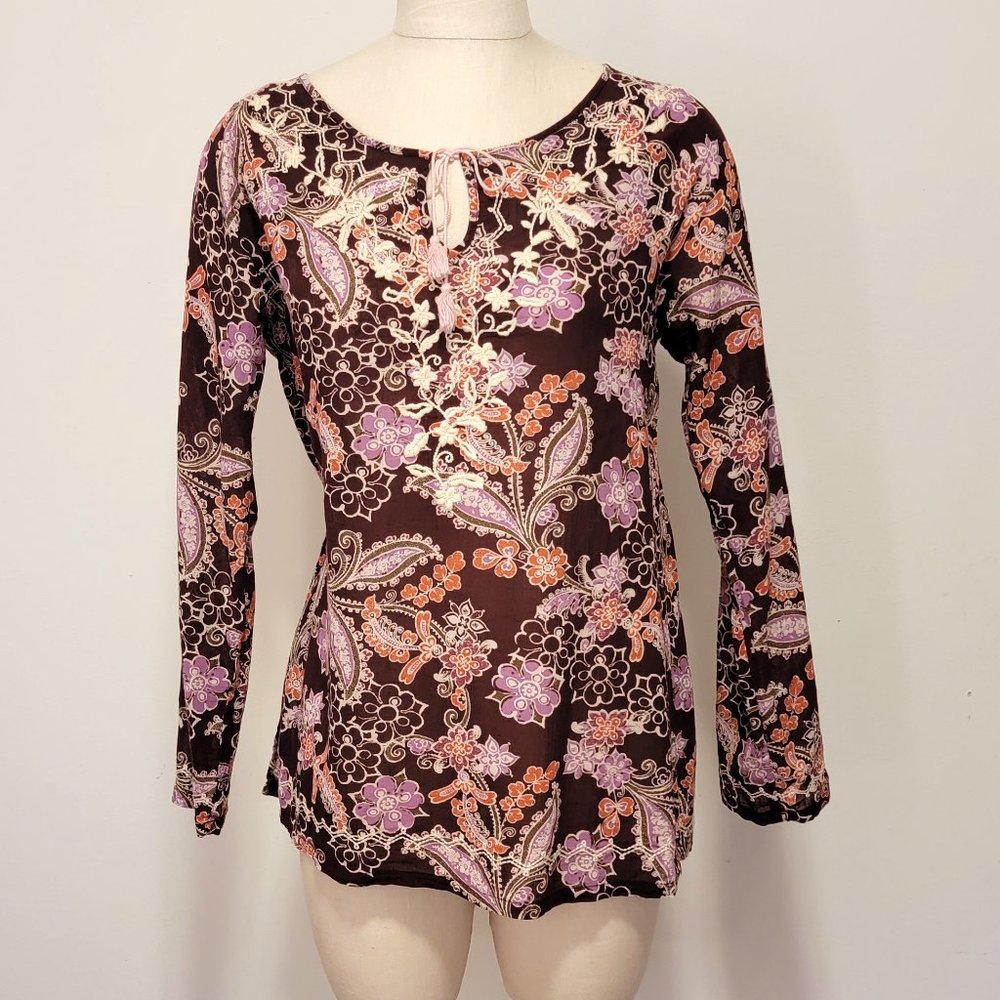 Eddie Bauer Peasant Chintz Burgundy Top Embroid. M